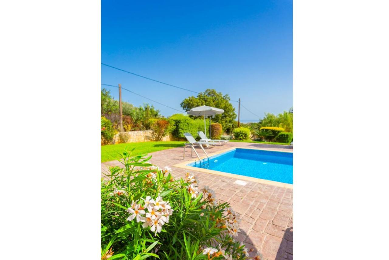 Villa Georgia Gerani  Exterior photo